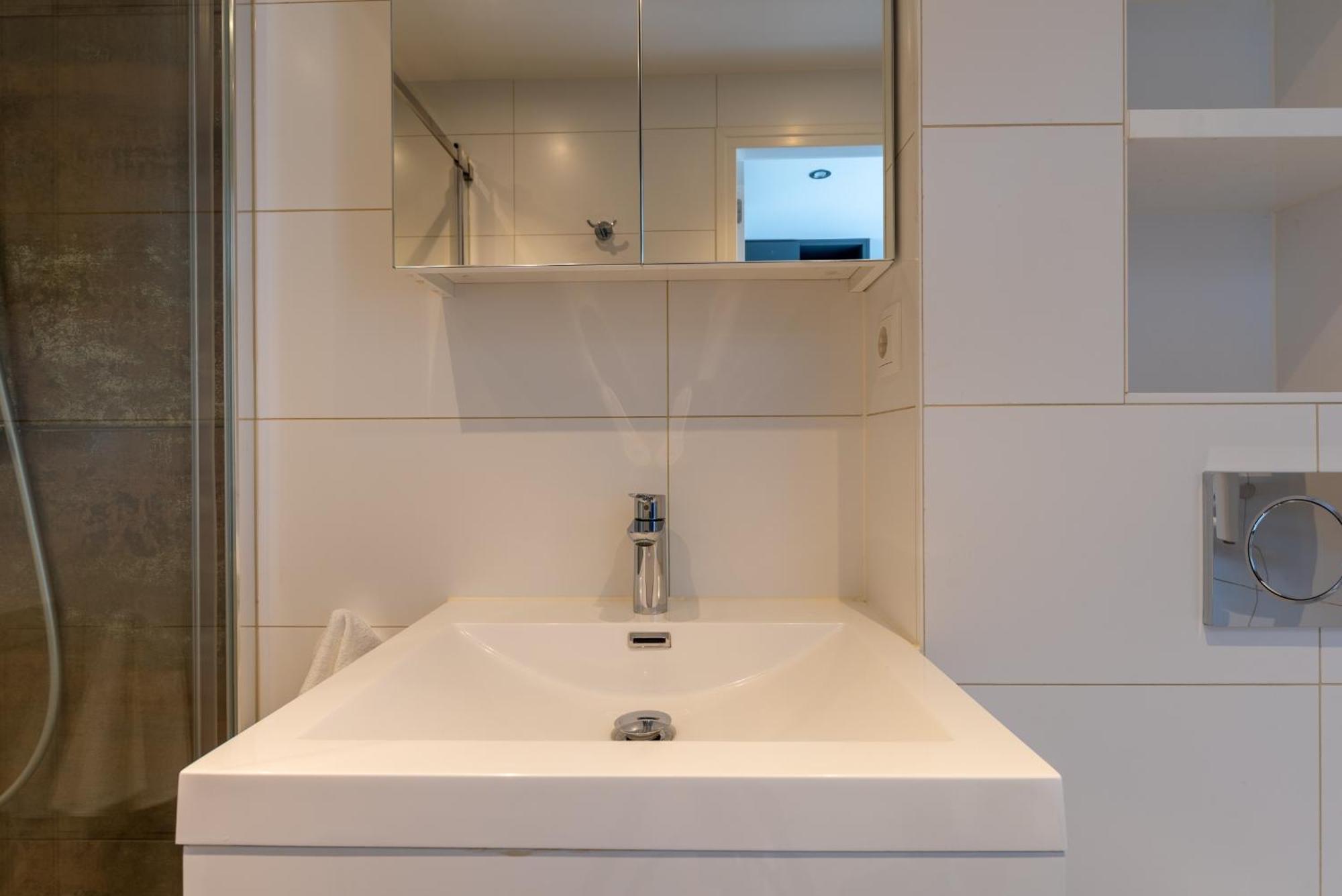 Stylish Apartments In The Heart Of Breda City Center Номер фото