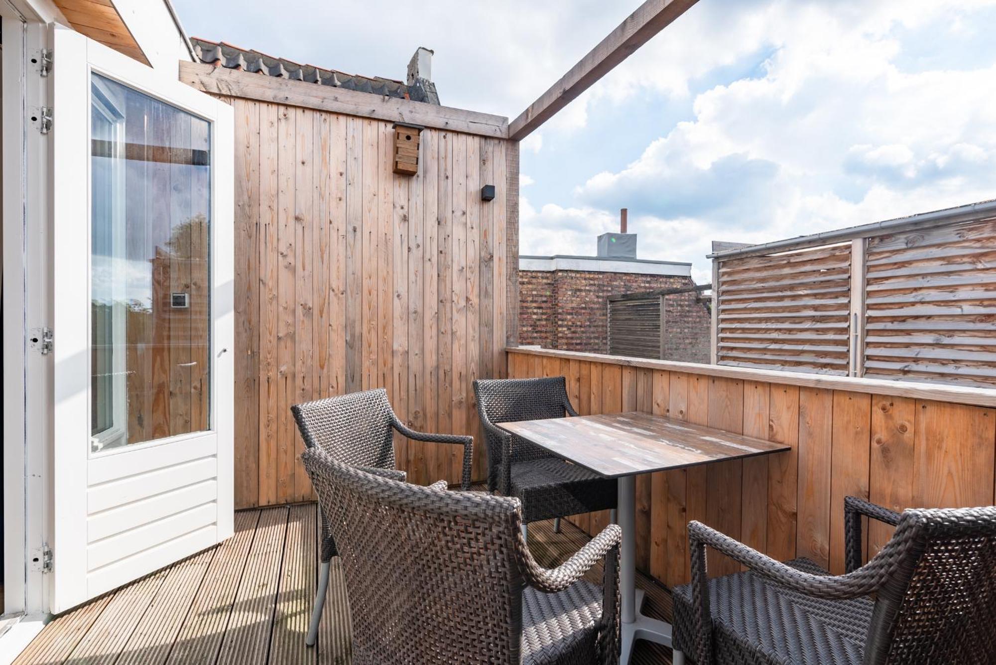 Stylish Apartments In The Heart Of Breda City Center Номер фото
